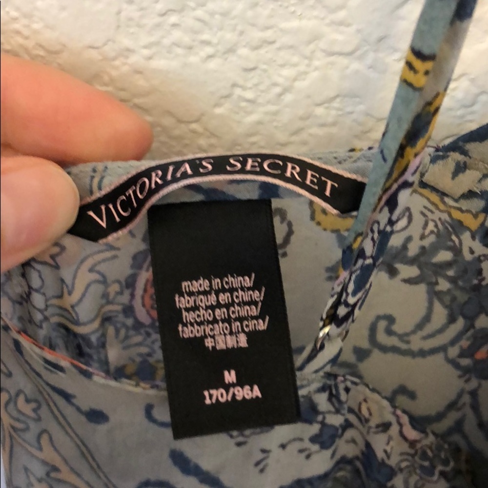 NWOT VS Slip - Picture 3 of 3
